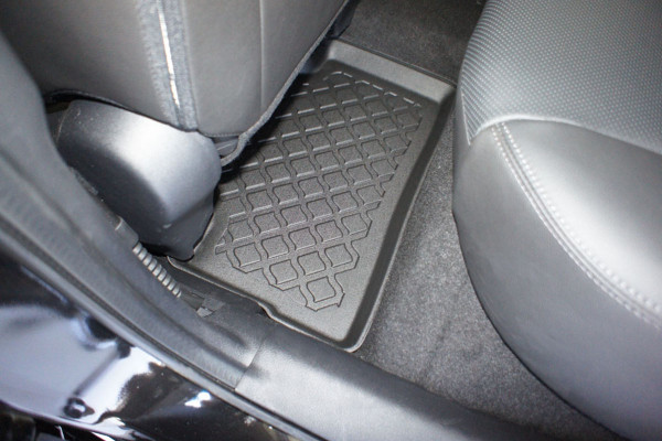 OMAC Tapis De Sol Pour Nissan Qashqai +2 NJ10 2008-2014 Noir