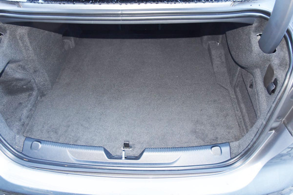  Tapis De Coffre Voiture Caoutchouc Tapis De Coffre De Voiture  Entièrement Entouré De Doublure De Coffre De Voiture Tapis Coffre  Personnalisé pour Jaguar X-Type 2.2 Diesel DPF S 2008 (Couleur 