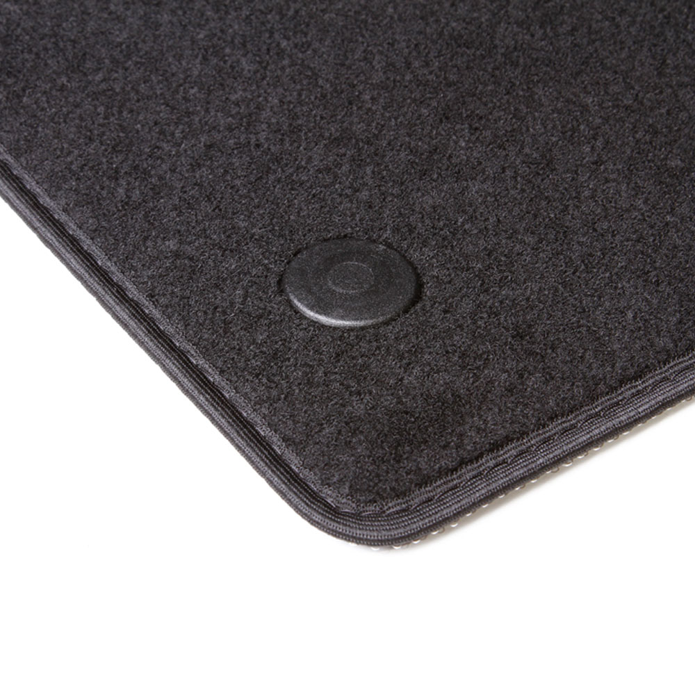 Tapis de sol en TPE pour Peugeot 208 II Hayon (06.2019-.) - tapis de  voiture - noir - Aristar - Guardliner - pas pour la version électrique